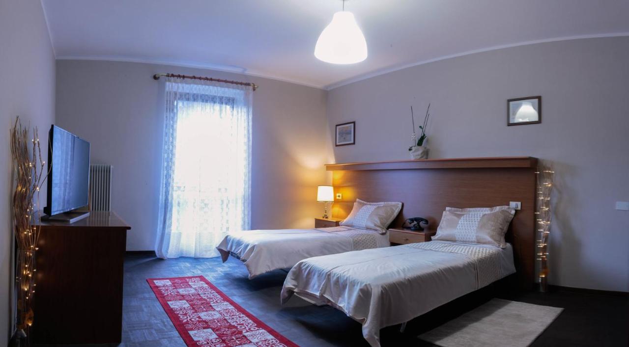 טנו Villa Corona מראה חיצוני תמונה